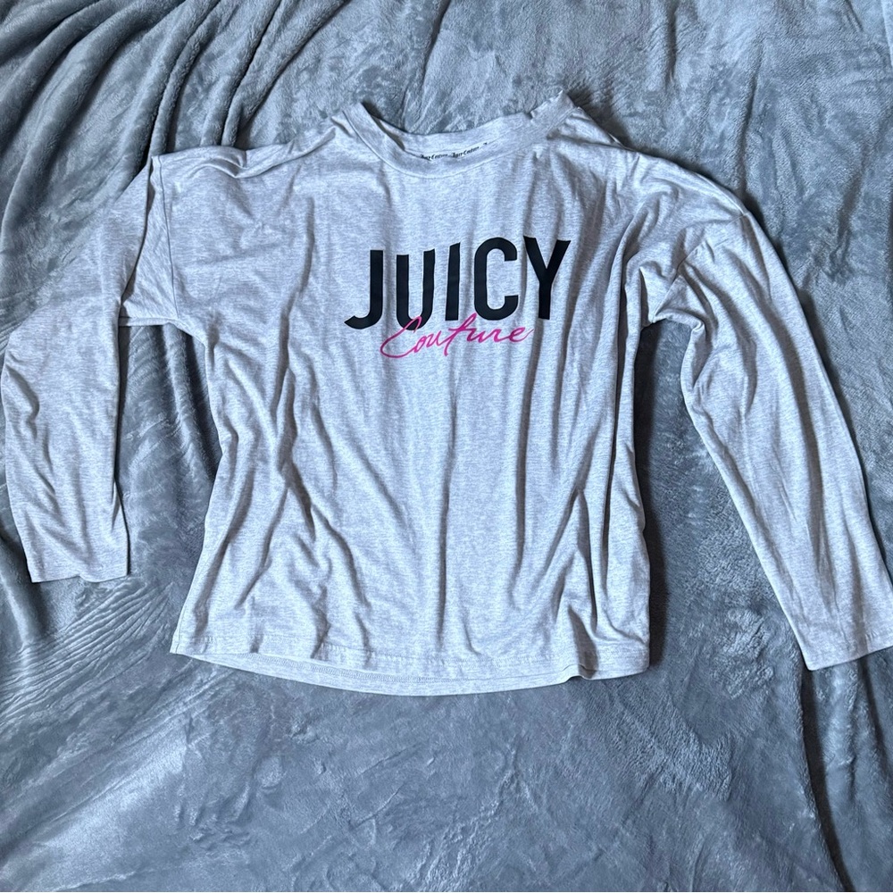 Juicy Couture size Large gray long sleeve lounge / pajama shirt